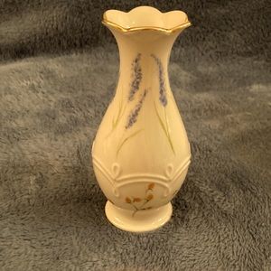 NEW-Lenox tear drop bud vase